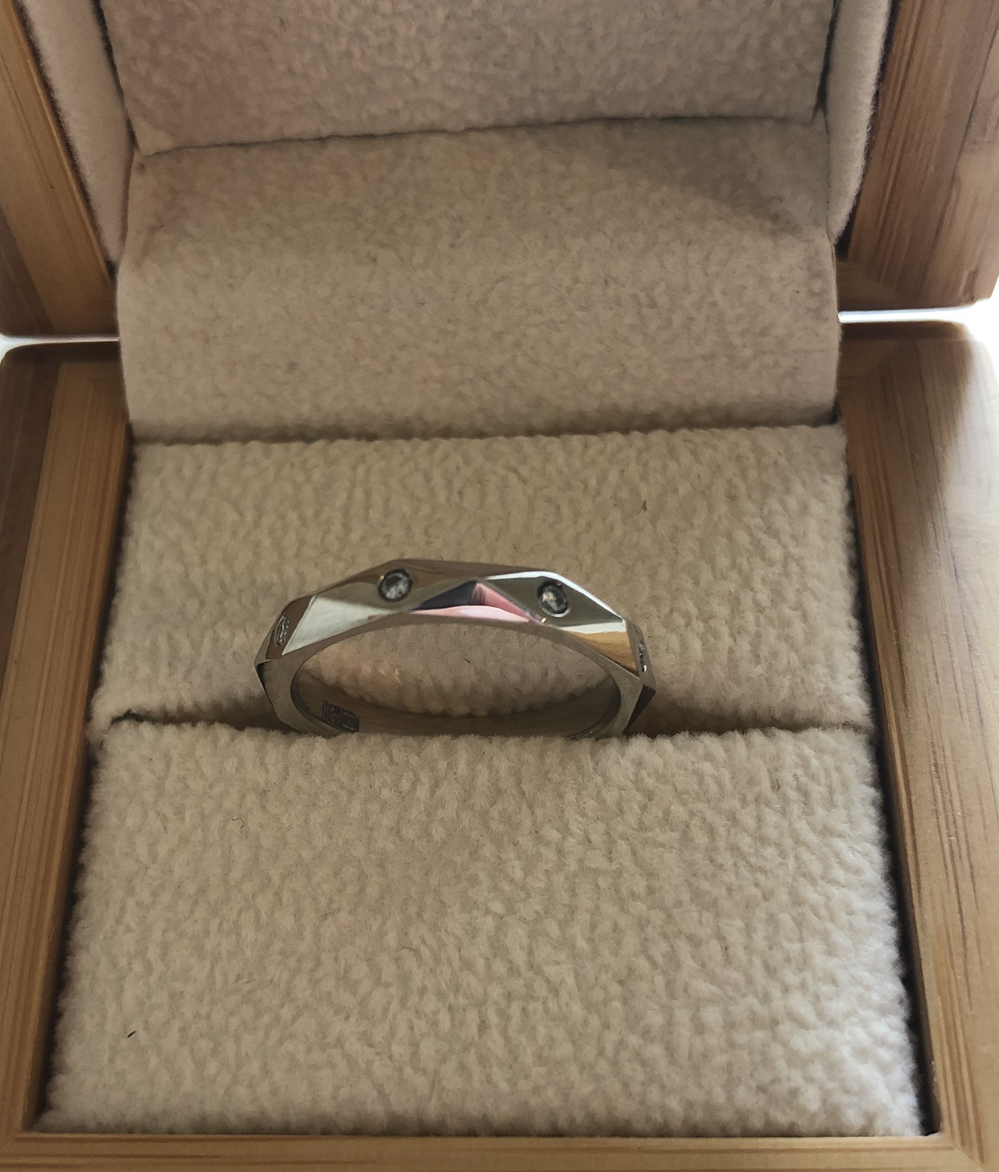 Обручальные кольца с бриллиантами(0,08 ct.) из платины 950 пробы 