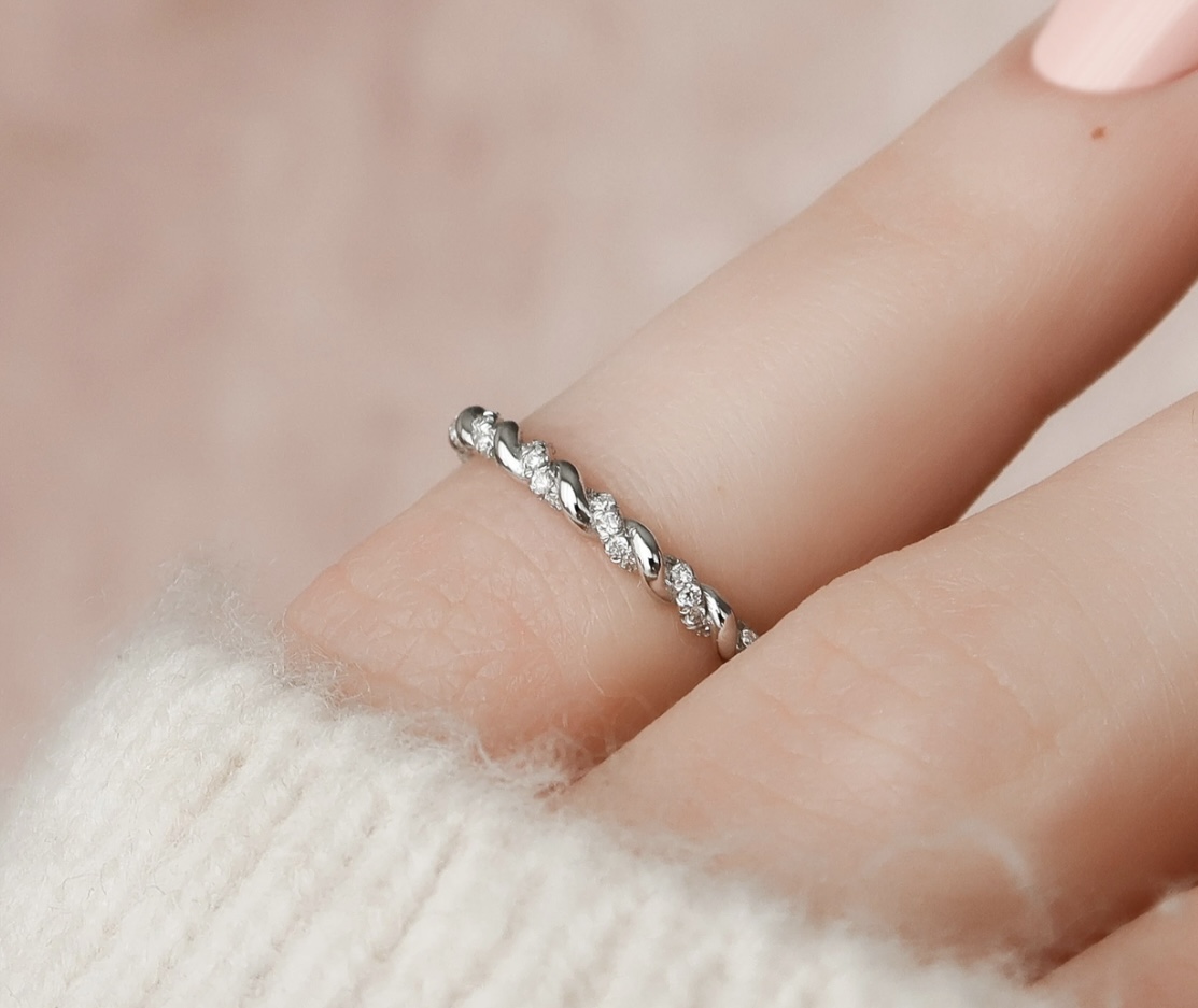 Обручальное кольцо с бриллиантами(0,24 ct.) из платины 950 пробы 