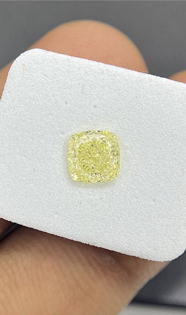 Кольцо с жёлтым бриллиантом(0,50 ct.) из платины 950 пробы
