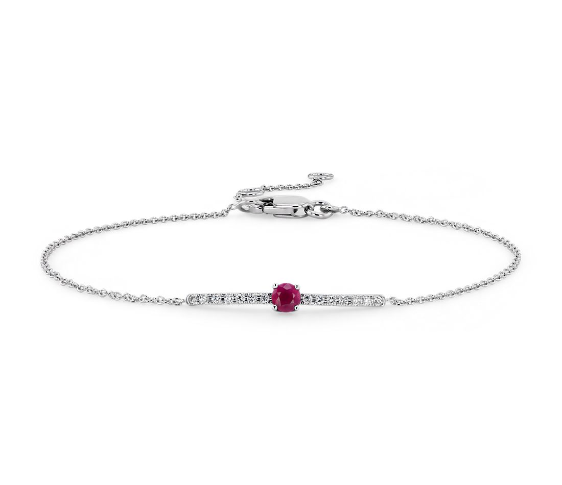Браслет с рубином(0,10 ct.) и бриллиантами(0,06 ct.) из платины