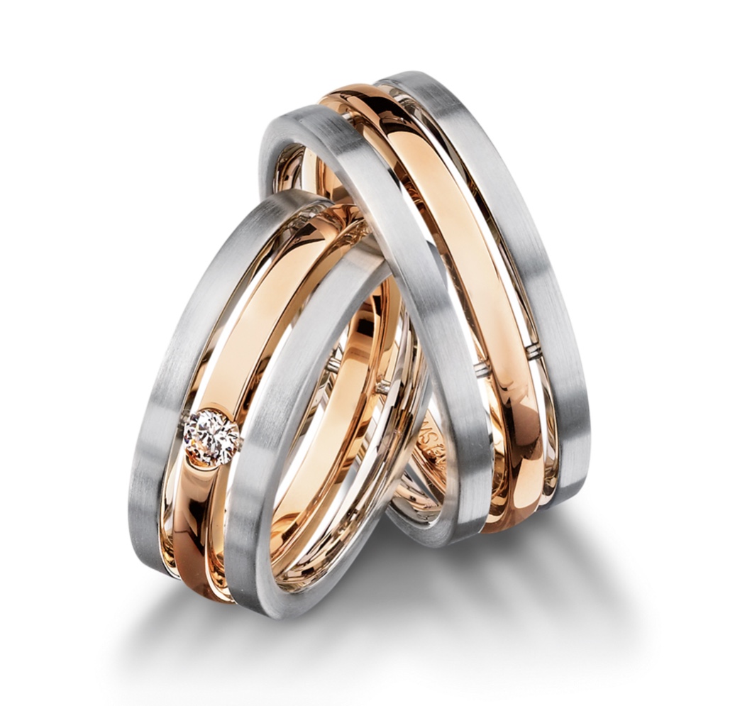 Обручальные кольца с бриллиантами(0,018 ct) из золота